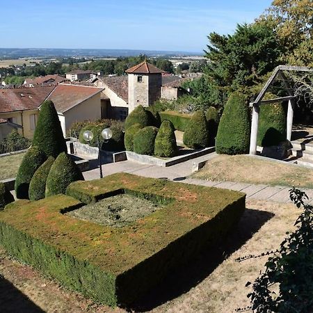 Gite Des Remparts Reservation Par Telephone Laissez Vos Coordonnees La Cote-Saint-Andre Εξωτερικό φωτογραφία