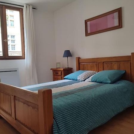 Gite Des Remparts Reservation Par Telephone Laissez Vos Coordonnees La Cote-Saint-Andre Εξωτερικό φωτογραφία
