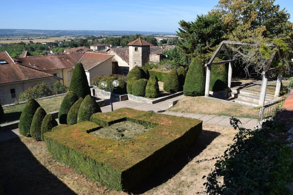 Gite Des Remparts Reservation Par Telephone Laissez Vos Coordonnees La Cote-Saint-Andre Εξωτερικό φωτογραφία